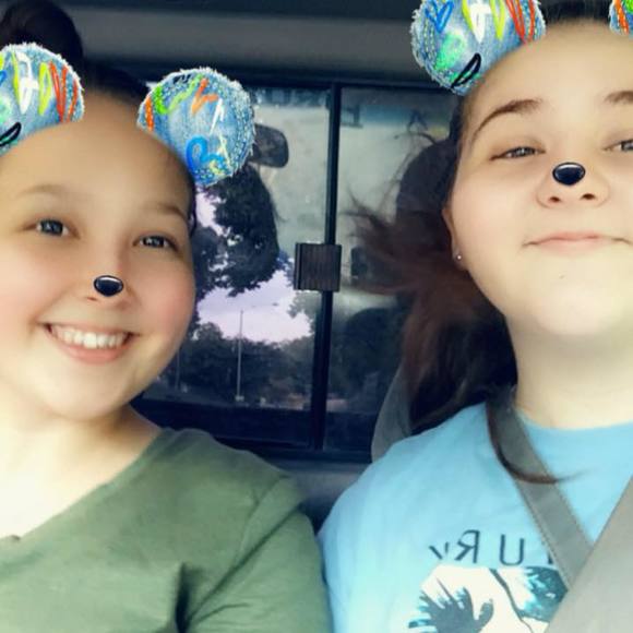 Meet your Posher, Jade - Picture 1 of 1